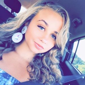 Meet your Posher, Nikki